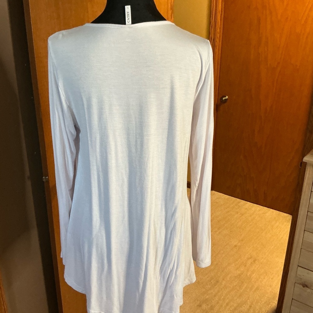 Women’s White Blouse - Picture 4 of 6